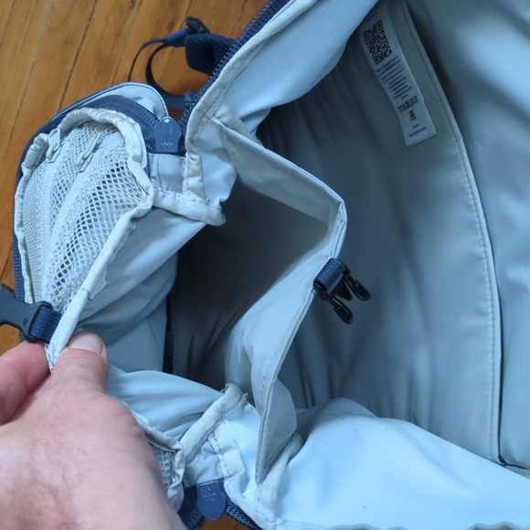 Fjallraven ulvo 30L Backpack - Picture 7 of 9
